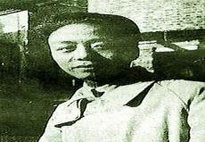 七月诗派的代表诗人不包括