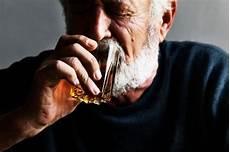 经常喝醉酒的人的心理